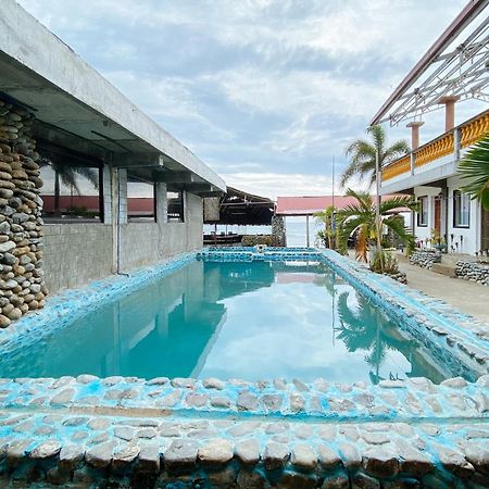 White Castle Beach Resort Iba Zambales Botolan Екстериор снимка