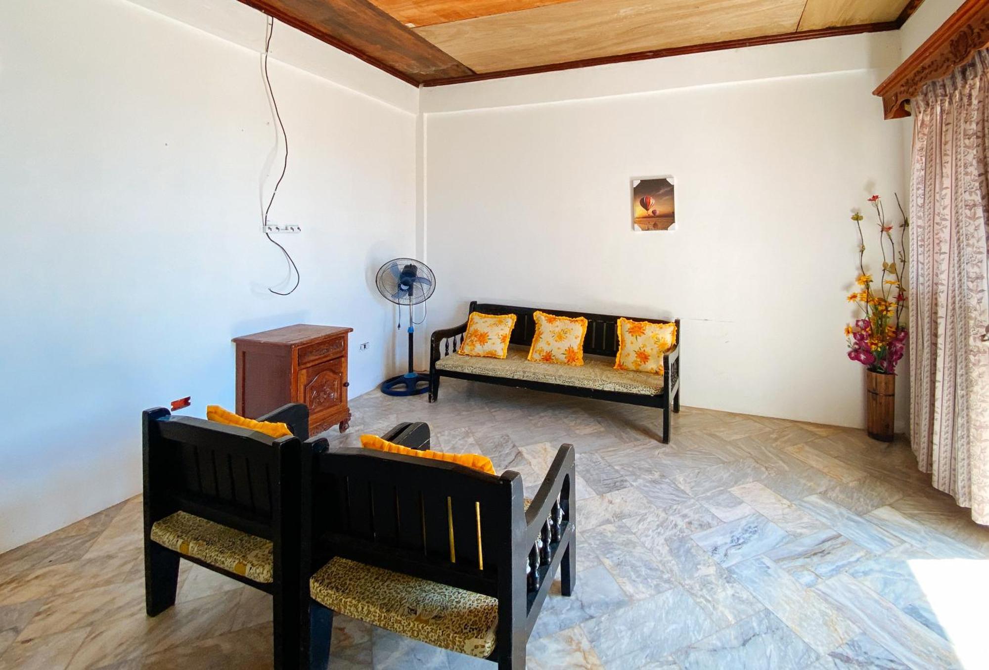 White Castle Beach Resort Iba Zambales Botolan Екстериор снимка