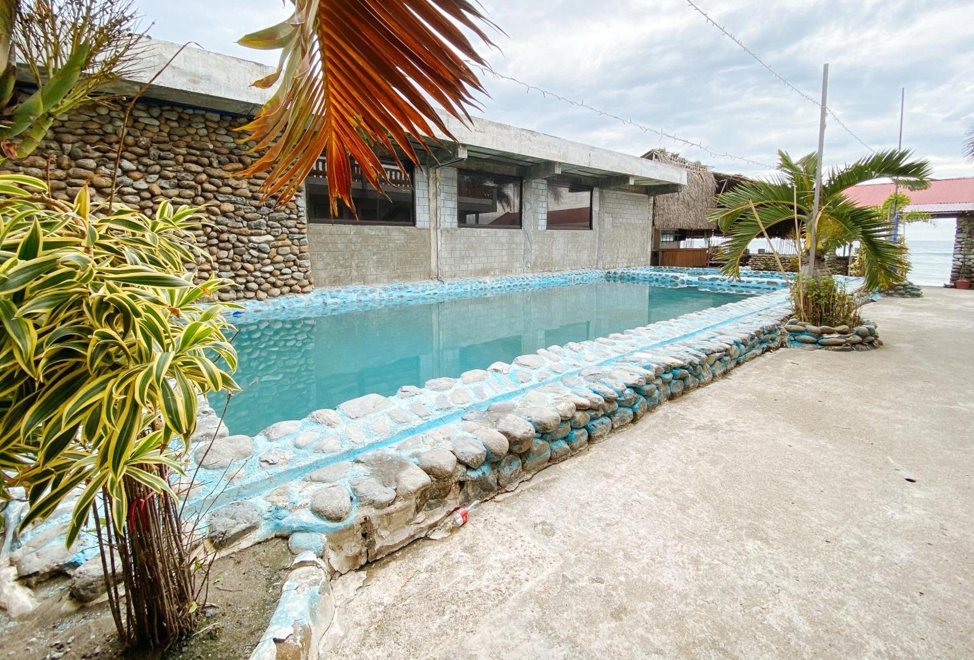 White Castle Beach Resort Iba Zambales Botolan Екстериор снимка