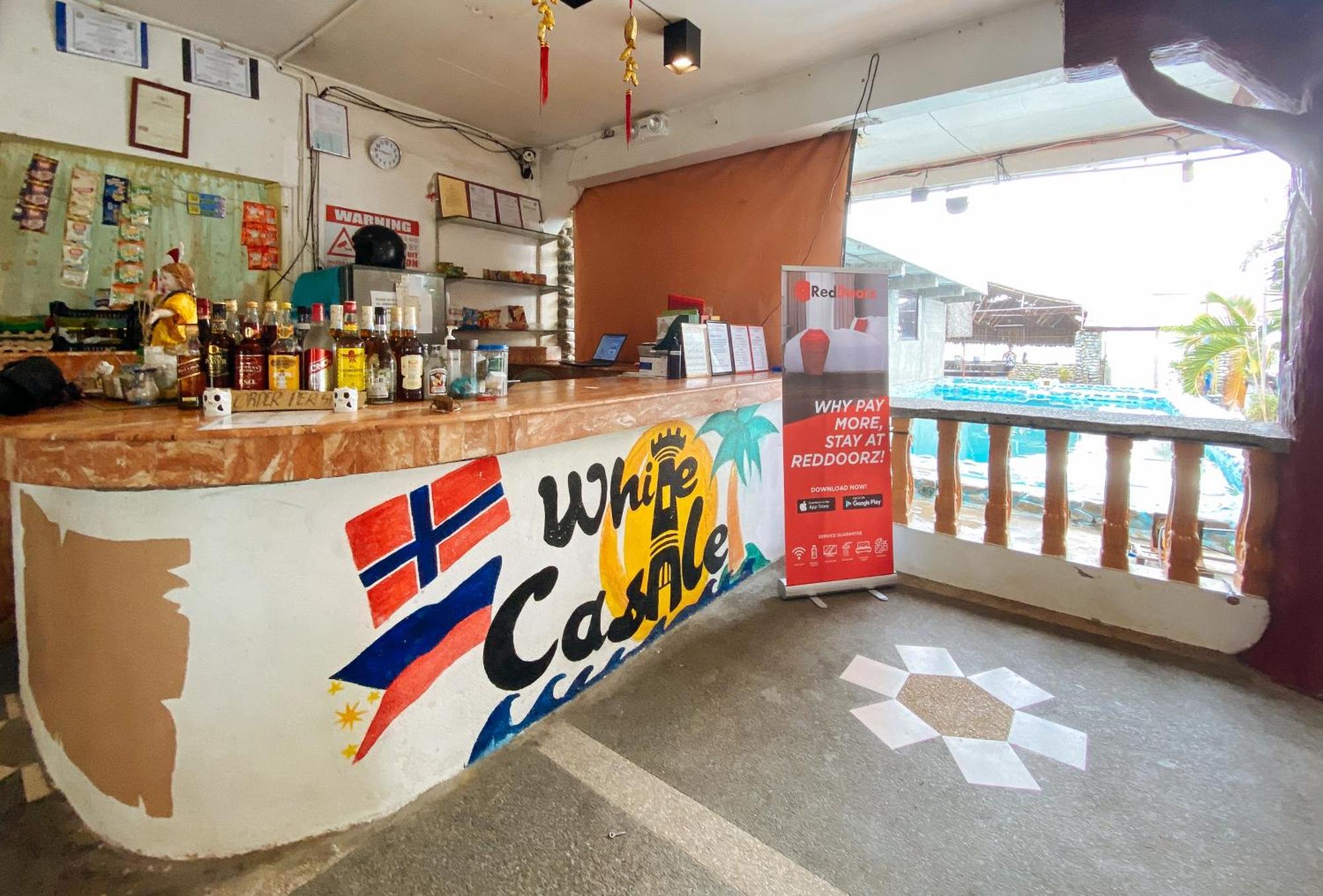 White Castle Beach Resort Iba Zambales Botolan Екстериор снимка